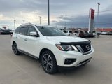 Used 2017 Nissan Pathfinder Platinum w/ Family Entertainment Package image 2