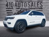 Used 2017 Jeep Grand Cherokee Trailhawk w/ Trailhawk Luxury Group image 4