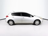 Used 2017 Kia Forte LX image 2