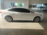 Used 2018 Ford Fusion SE image 3