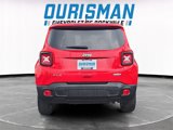 Used 2020 Jeep Renegade Latitude w/ Cold Weather Group image 5