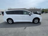 Certified 2023 Chrysler Pacifica Touring-L image 4