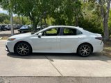 Used 2024 Toyota Camry SE image 2