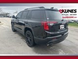 Used 2023 GMC Acadia SLE w/ Driver Convenience Package image 6