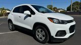 Used 2017 Chevrolet Trax LS image 2