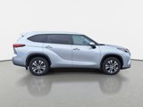 Used 2023 Toyota Highlander XLE image 4