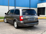 Used 2016 Chrysler Town & Country Limited Platinum image 5