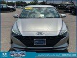 Certified 2022 Hyundai Elantra SEL w/ Convenience Package image 2