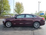 Used 2017 Ford Fusion SE image 2