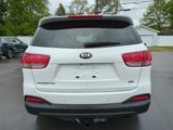 Used 2016 Kia Sorento LX w/ LX Convenience Package image 4