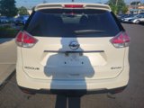 Used 2015 Nissan Rogue SV image 3