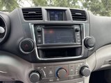 Used 2013 Toyota Highlander 4WD image 5