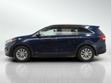 Used 2017 Kia Sorento LX w/ LX Convenience Package image 2