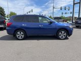 Used 2020 Nissan Pathfinder S image 2