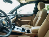New 2025 Porsche Macan image 4