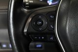 Used 2022 Toyota Venza LE image 3