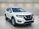 Used 2020 Nissan Rogue SV image 2