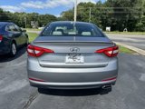 Used 2015 Hyundai Sonata SE w/ Option Group 02 image 6