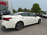 Used 2022 Nissan Altima 2.5 SV image 2