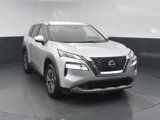 Used 2023 Nissan Rogue SV image 2