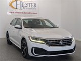 Used 2020 Volkswagen Passat 2.0T R-Line image 2