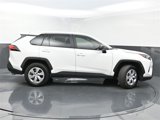 Used 2022 Toyota RAV4 LE image 2