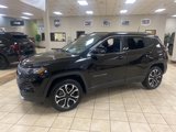 Used 2022 Jeep Compass Limited image 3