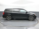 Used 2018 Dodge Grand Caravan SE image 6