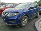 Used 2017 Nissan Rogue SV w/ SV Premium Package image 2