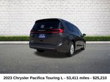 Used 2023 Chrysler Pacifica Touring-L image 3