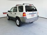 Used 2005 Ford Escape XLT image 2