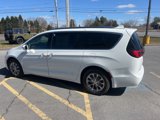 Used 2021 Chrysler Pacifica Touring-L w/ Premium & Safety Sphere Group image 6