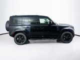 New 2025 Land Rover Defender 110 X-Dynamic SE image 4
