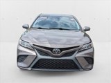 Used 2018 Toyota Camry SE image 2