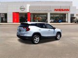 Used 2022 GMC Terrain SLE image 3
