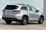 Certified 2018 Toyota Highlander SE image 4
