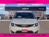 Used 2017 Chrysler Pacifica Touring-L Plus image 2