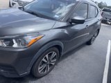 Used 2018 Nissan Kicks SV image 3