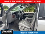 Used 2005 GMC Envoy XL SLT image 4