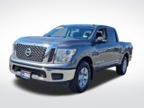 Used 2018 Nissan Titan SV image 5