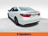 Used 2016 Toyota Camry SE image 3