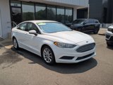 Used 2017 Ford Fusion SE w/ Fusion SE Technology Package image 3