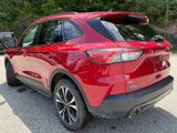 Used 2022 Ford Escape SE w/ SE Sport Appearance Package image 3