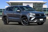 Certified 2022 Volkswagen Taos SE image 2