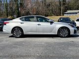 Used 2023 Nissan Altima 2.5 SV image 2