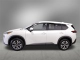 Used 2021 Nissan Rogue SV image 2