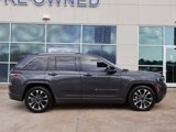 Used 2022 Jeep Grand Cherokee Overland w/ Luxury Tech Group IV image 2