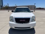 Used 2013 GMC Yukon XL SLT image 2