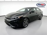 Used 2023 Kia Forte LXS image 4
