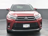 Used 2017 Toyota Highlander SE image 2